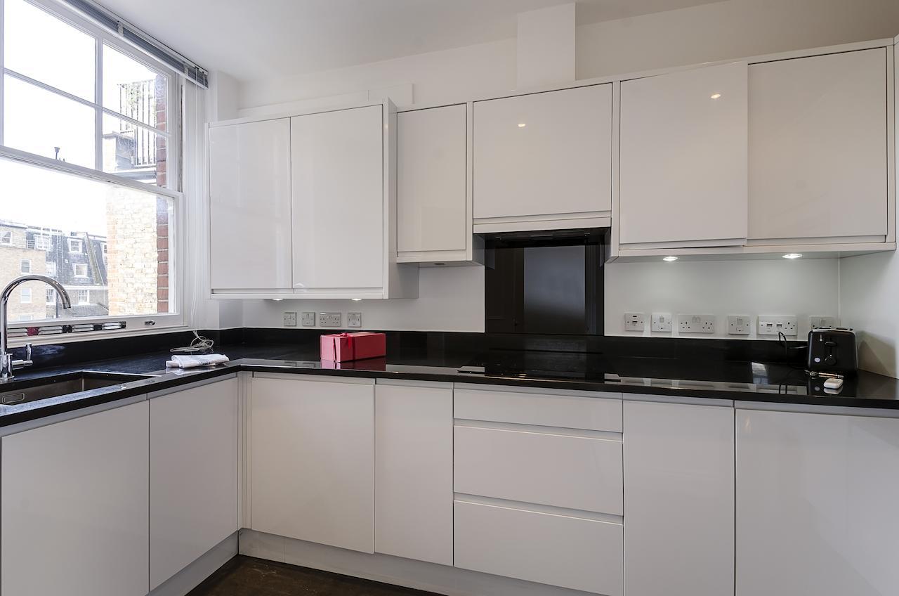Knightsbridge Apartment London Room photo