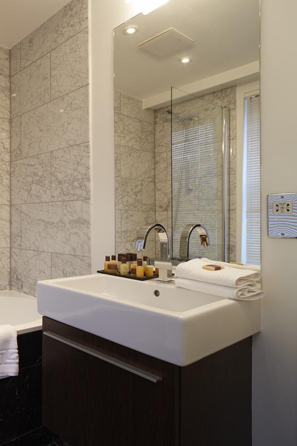 Knightsbridge Apartment London Room photo