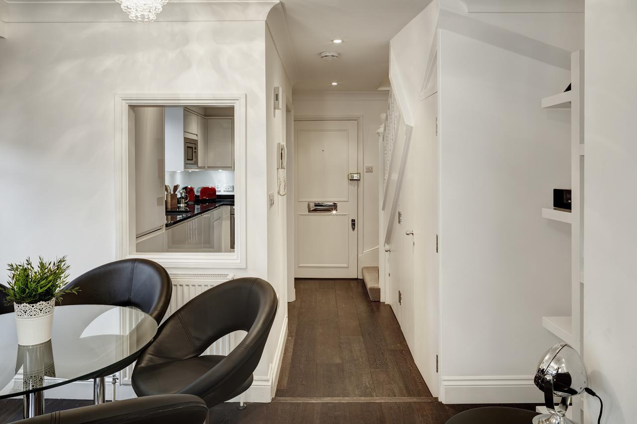 Knightsbridge Apartment London Room photo