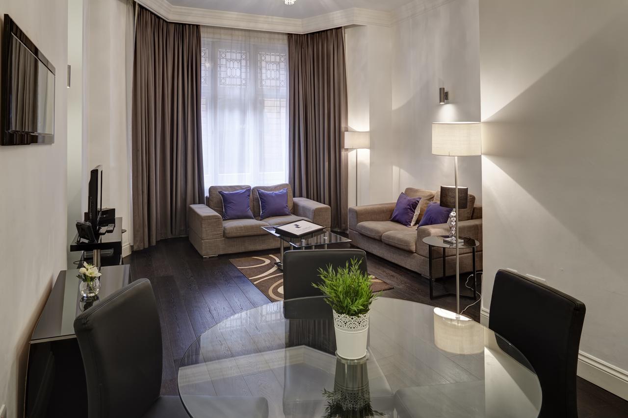 Knightsbridge Apartment London Room photo